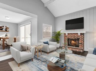 565 NW Valleybrook Rd, Blue Springs, MO 64014