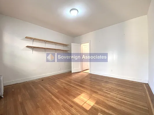 Rented by Sovereign Associates | media 6