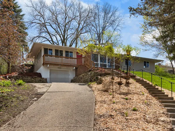 6053 Woody Ln NE, Fridley, MN 55432