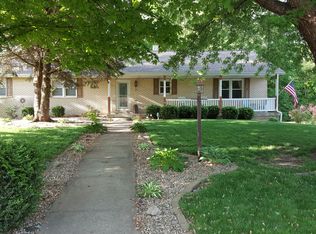 116 Hollands Grove Ln, Washington, IL 61571