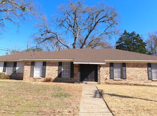 3800 Brookwood Dr, Tyler, TX 75701