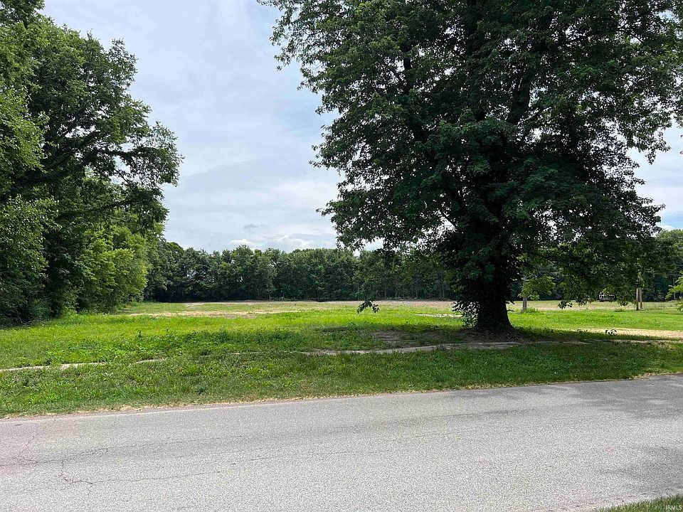 606 N Main St, Patoka, IN 47666 MLS 202311655 Zillow