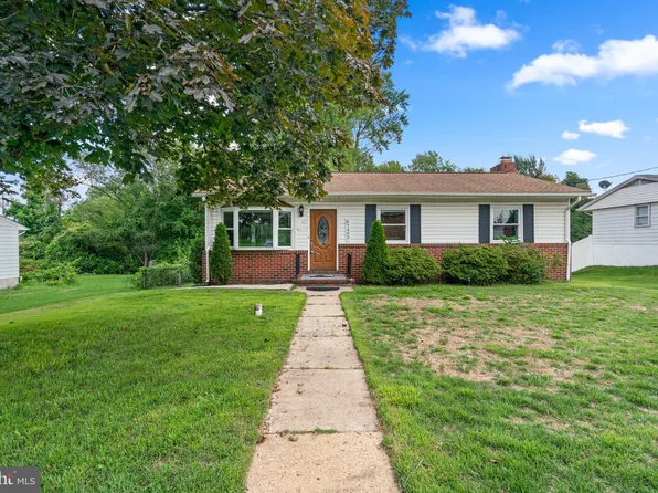 7403 Locust Dr, Hanover, MD 21076