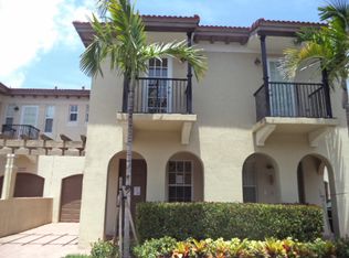 6888 Julia Gardens Dr, Coconut Creek, FL 33073