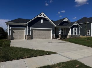 3856 Goodwin Dr, Zionsville, IN 46077