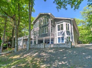 64 S Shore Dr, Lake Ariel, PA