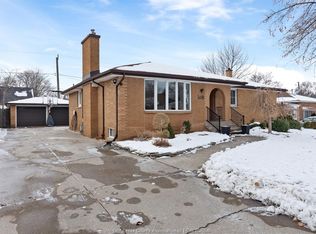 2733 McKay Ave, Windsor, ON N9E 2P7