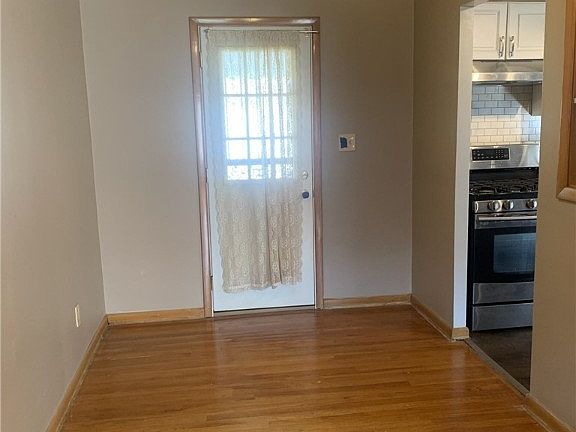 4th image of 4614 Bruening Dr