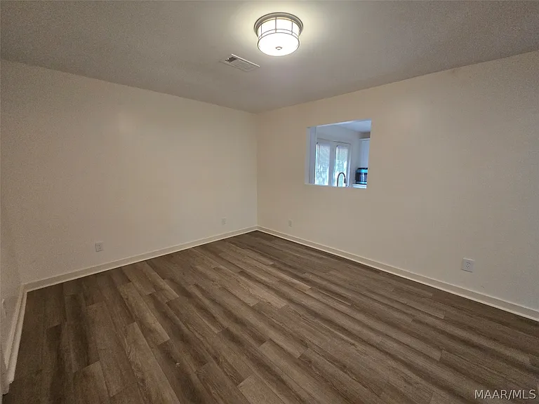 3024 Pelzer Ave — Photo 10