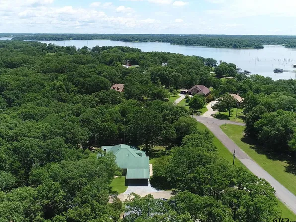 525 County Road 1784, Yantis, TX 75497