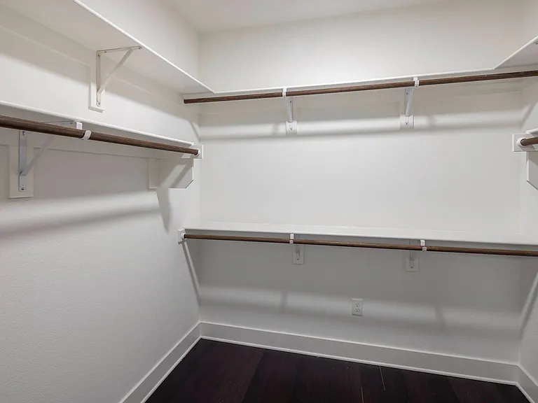 BranchPark_interior_closet