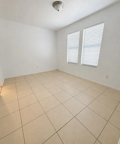 5354 E Lake Mead Blvd #B — Photo 4