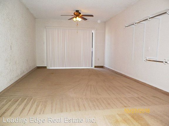 5th image of 10904 Sagebrush Way #B