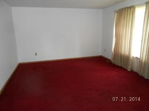 4th image of 6459 Hoover Ave