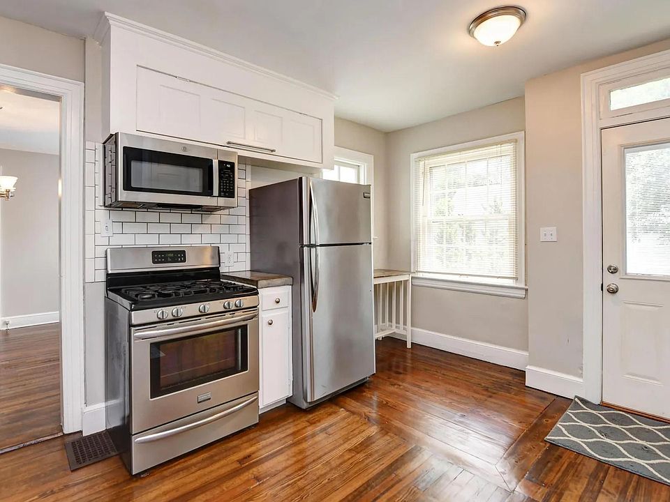 1st image of 222 Woodland Ave #222