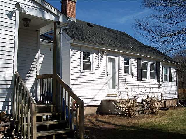 2nd image of 1084 Boston Post Rd