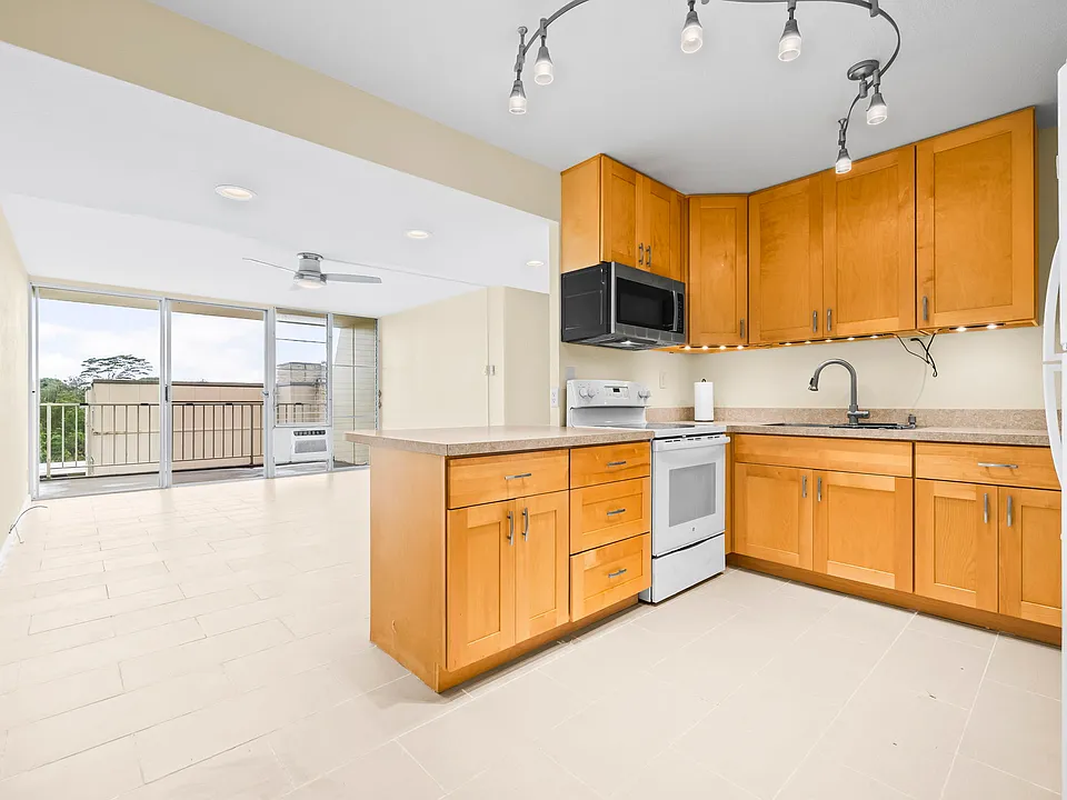 95-2057 Waikalani Pl #1