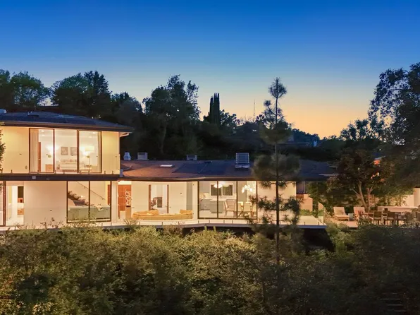 11541 Dona Teresa Dr, Studio City, CA 91604