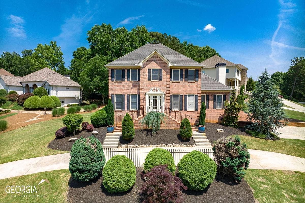 120 Royal Burgess Way