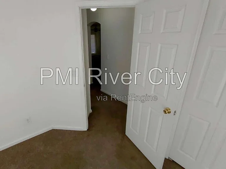 3800 Pebble Brooke Cir — Photo 12