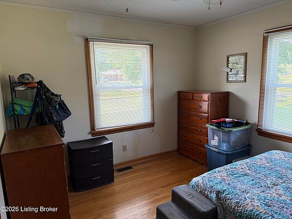 5th image of 5848 S Wilson Rd