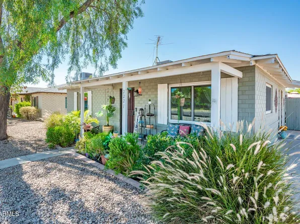 2221 W MITCHELL Drive, Phoenix, AZ 85015