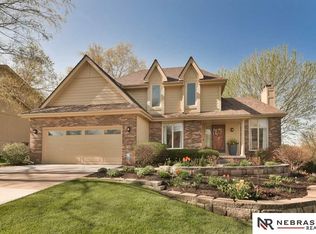 13427 Erskine St, Omaha, NE 68164