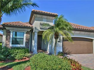 2838 Aviamar Cir, Naples, FL 34114