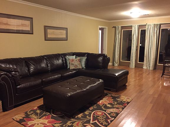 2nd image of 609 S 5th Ave