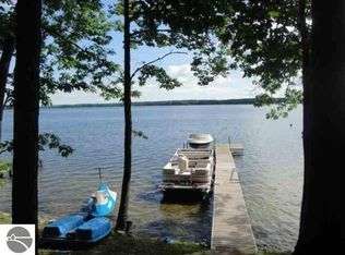 7199 Shore Rd NE, Kalkaska, MI 49646