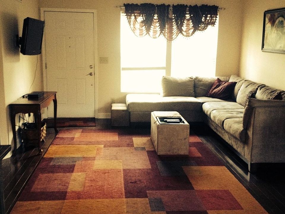2nd image of 735 Euclid Ave