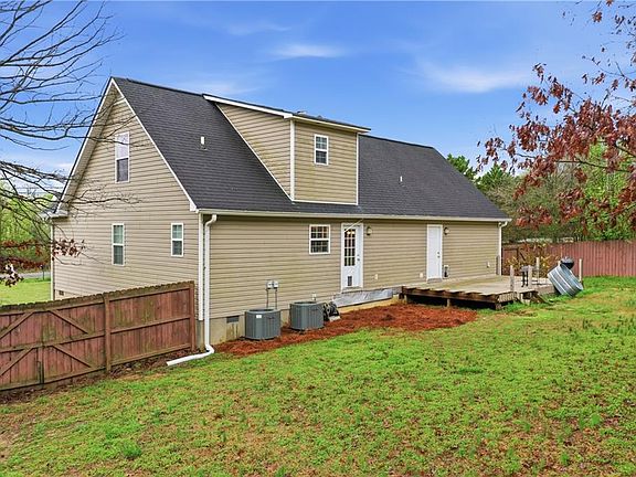 4th image of 544 Beason Rd SE