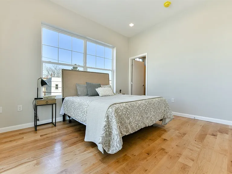 87 Parker St #402 — Photo 19