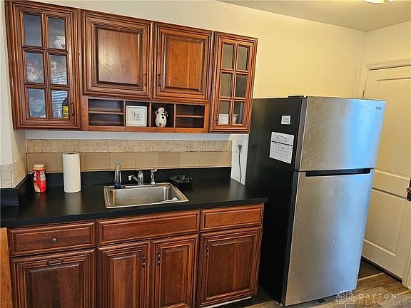 4th image of 433 Sandhurst Dr