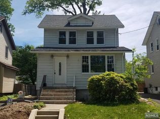 21 S 1st St, Bergenfield, NJ 07621