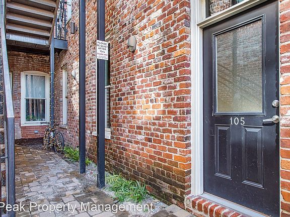 4th image of 215 E Grace St #105