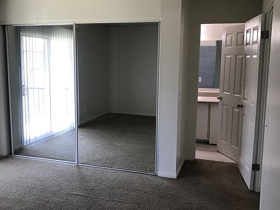 5th image of 2117 Elden Ave #22