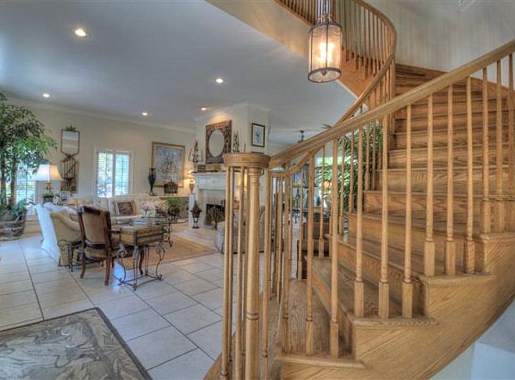 4th image of 2132 Bruce Dr