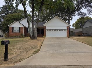 605 Live Oak Dr, Searcy, AR 72143