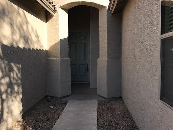 2nd image of 3801 S Eucalyptus Pl