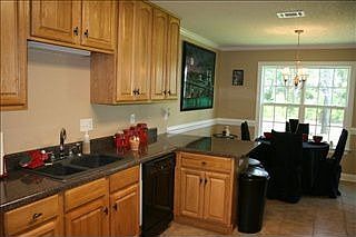 4th image of 4088 Hadens Way