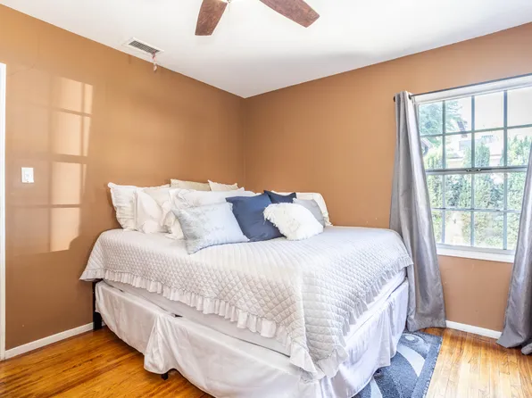 5710 Wilbur Ave, Tarzana, CA 91356