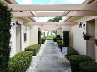 11122 Pembridge Ct APT 3, Port Richey, FL 34668