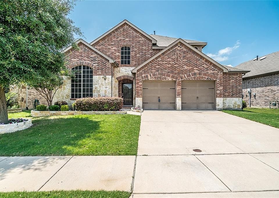 1st image of 300 Willet Ct
