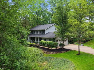 10237 Old Orchard Dr, Brecksville, OH, 44141