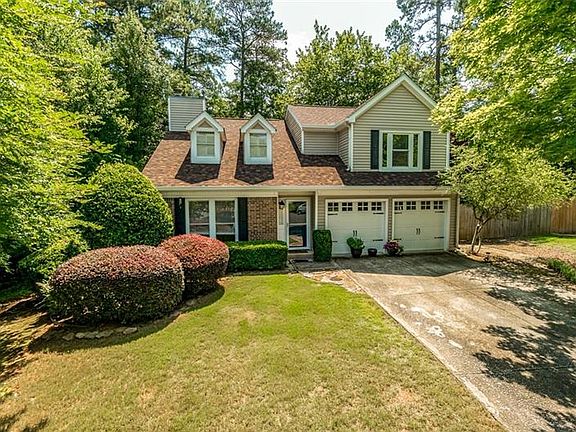 4th image of 145 Summer Crest Ct