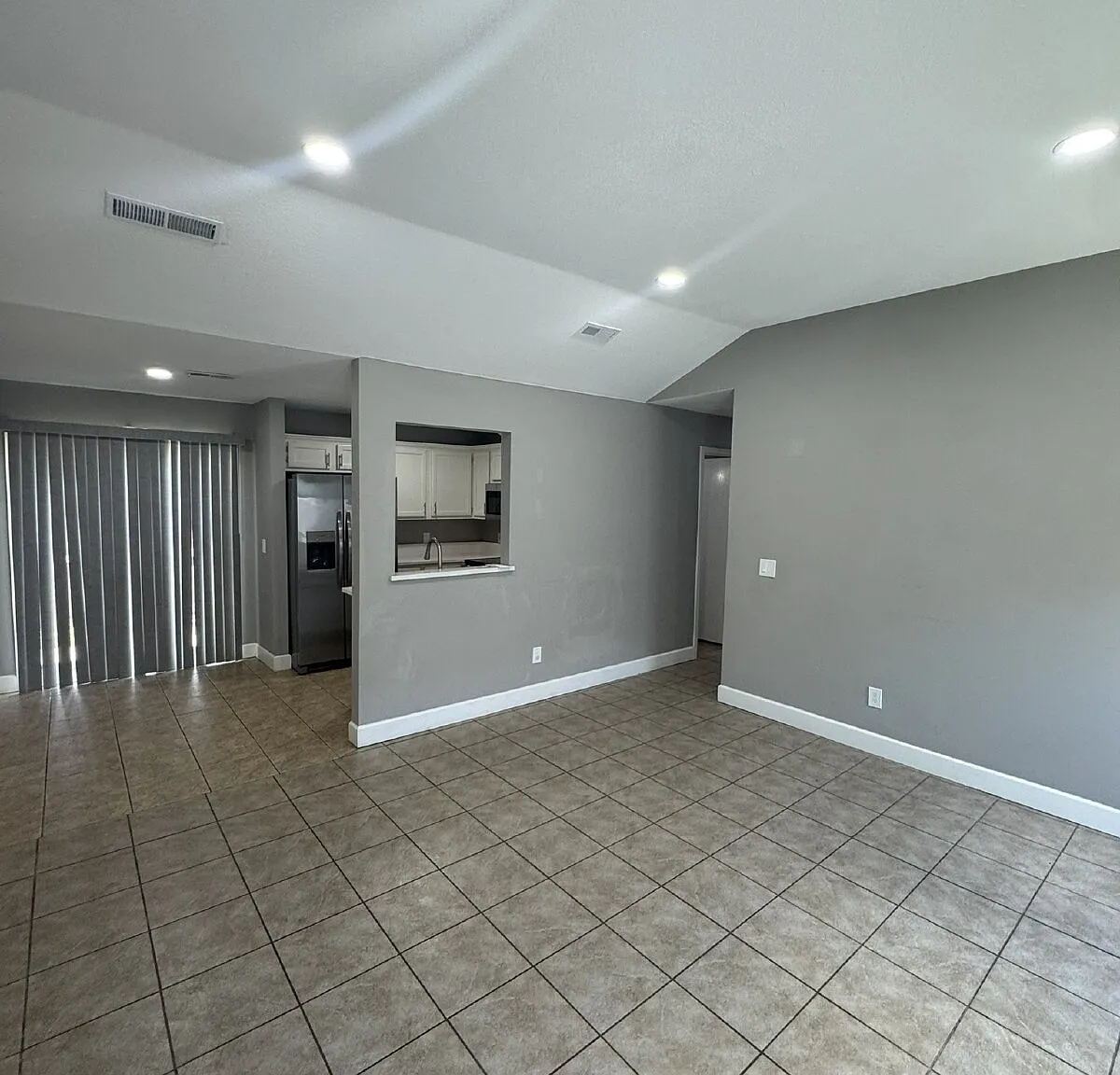 3 bed, 2.0 bath, 1130 sqft, $1,500 — Photo 3