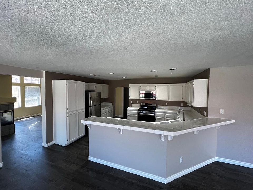 1st image of 25660 Motte Cir