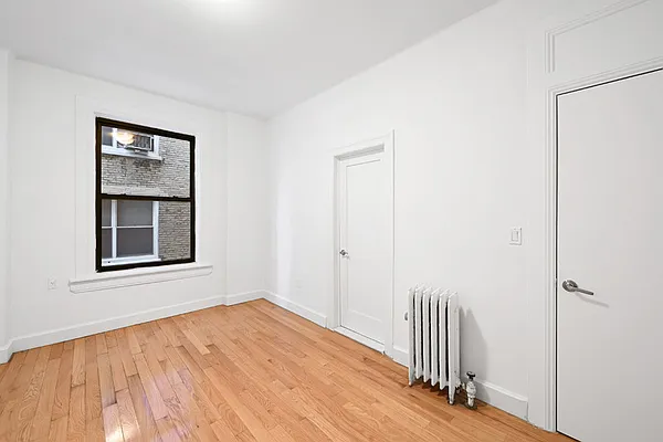 Rented by Cooper & Cooper Real Estate | media 19