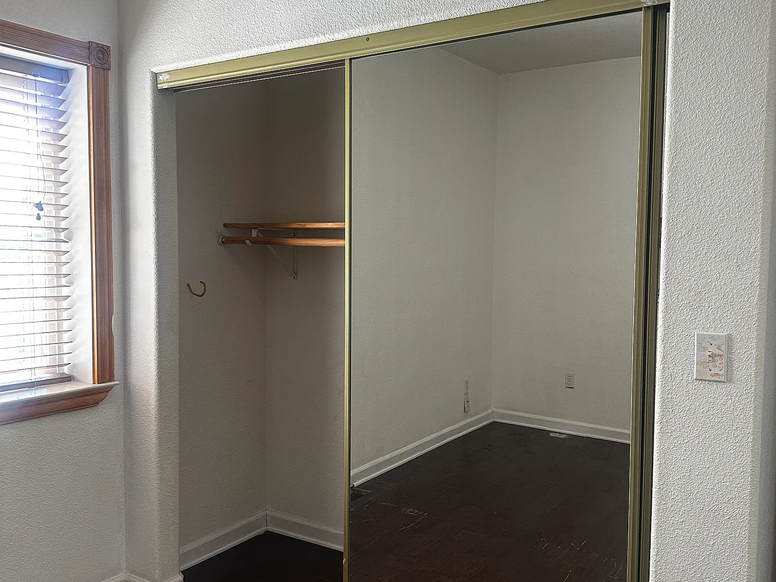 1 bed, 270 sqft, $1,599 — Photo 3